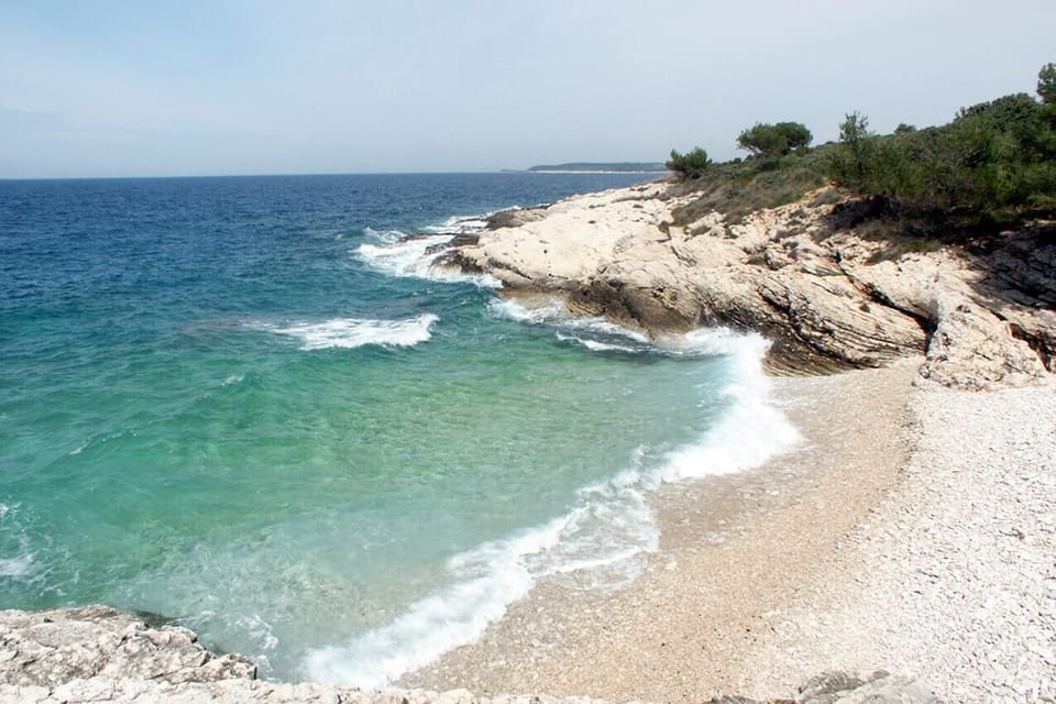 Nearby beaches