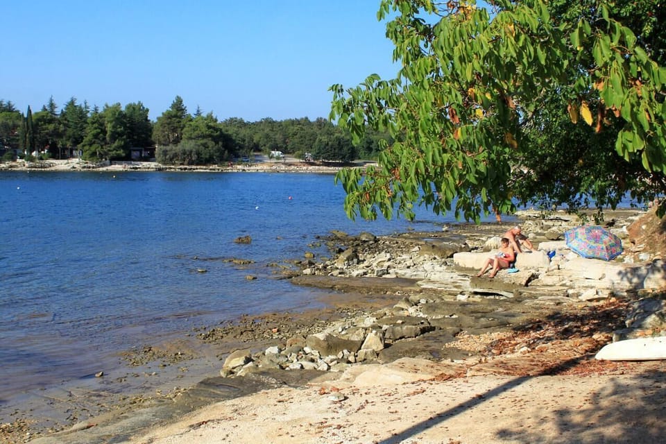 Nearby beaches
