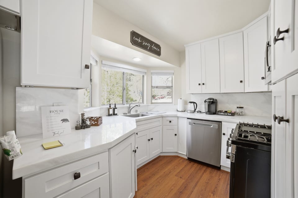 Indoors, Kitchen, Sink, Sink Faucet, Floor