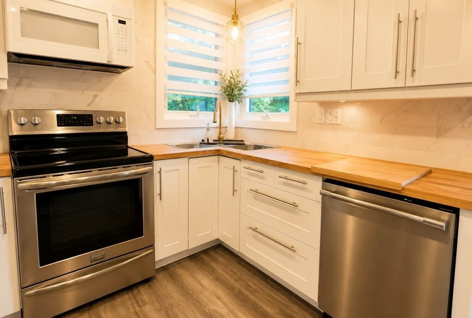 Complete kitchen
