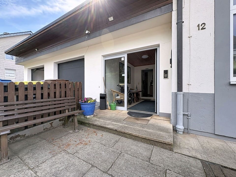 Residential Area, Siding, Sash Window, Fence, Balcony, Driveway, Home Fencing, Gate