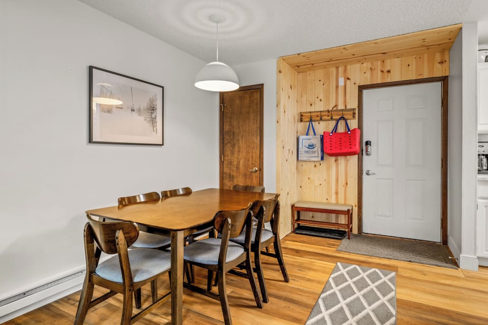 Dining and Entry