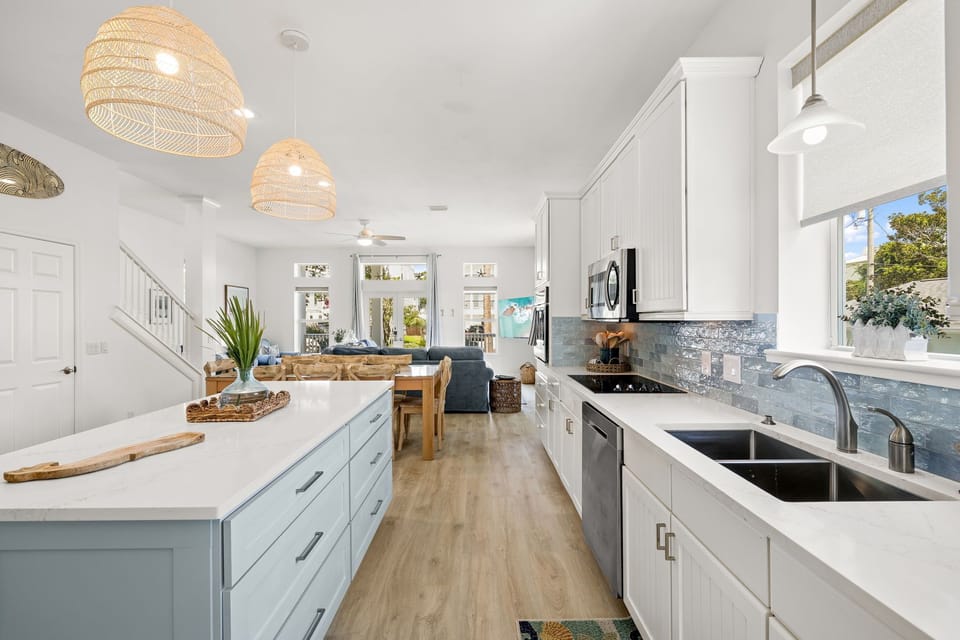 Completely remodeled with a fully equipped kitchen 