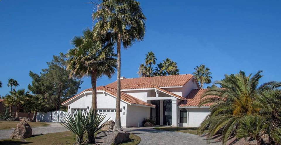 Frontage Curb Appeal 