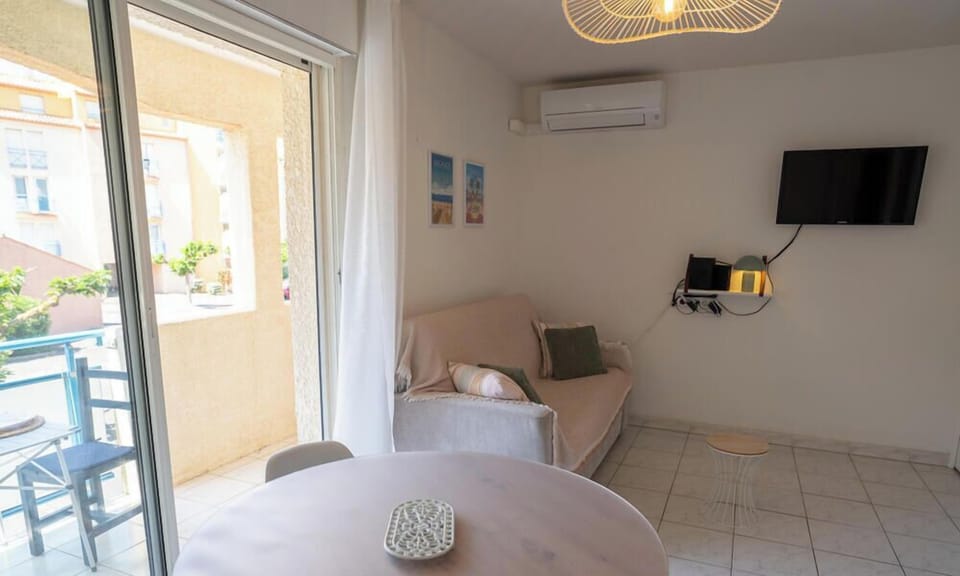 Spacious, air-conditioned living area that opens onto the outdoors