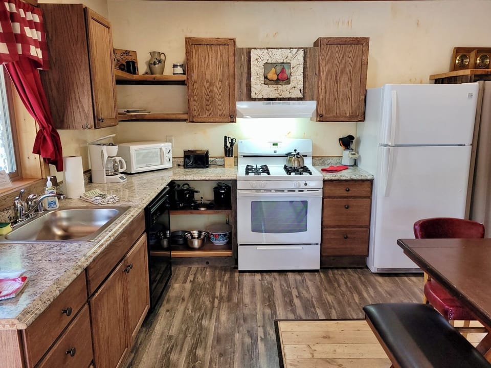 Efficient kitchen for cooking meals