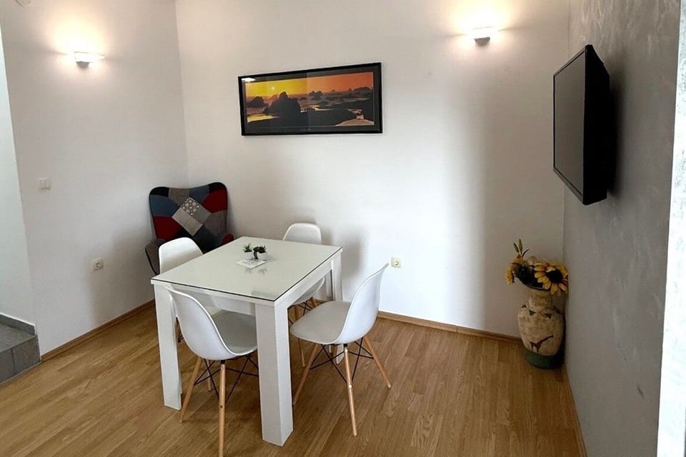 Dining room 5