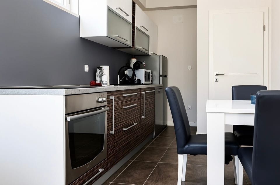 Kitchen 1