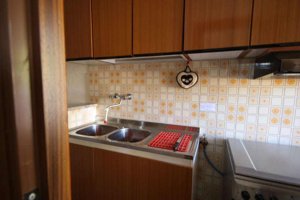 Autumn, Kitchen, Spring, Summer, Winter