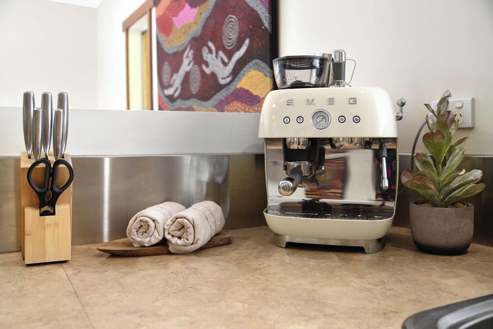 Start every morning with barista-style coffee at home.