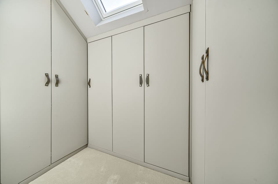 Master bedroom dressing room