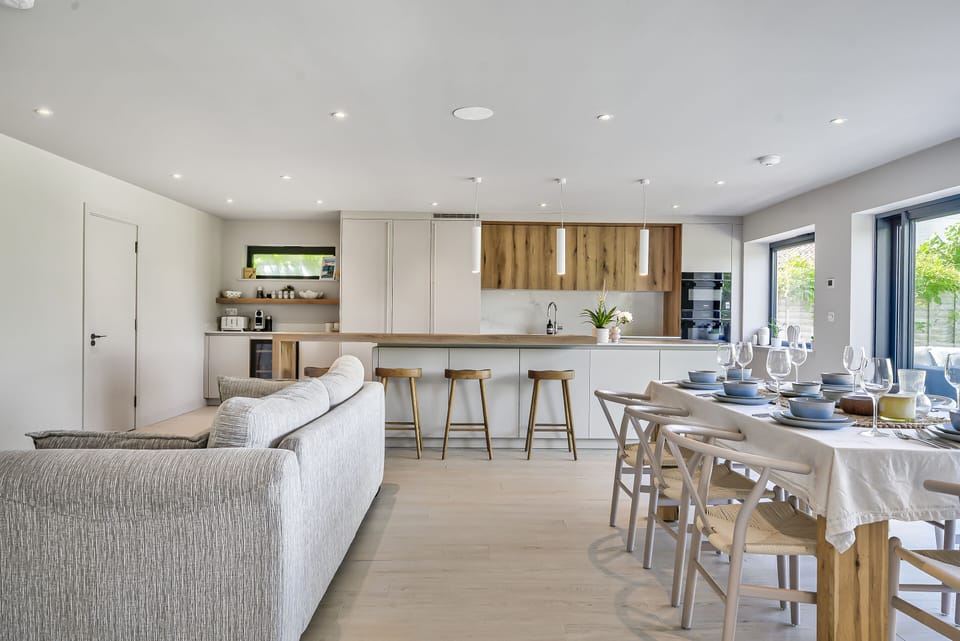 Open plan kitchen/living/dining