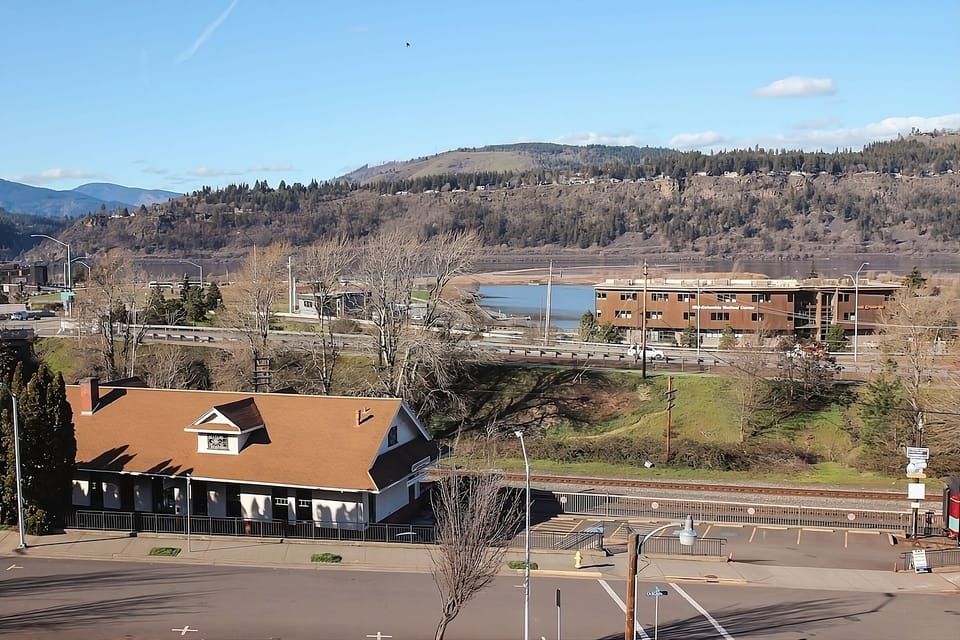 Soak up sweeping valley vistas and wide-open skies nearby.
