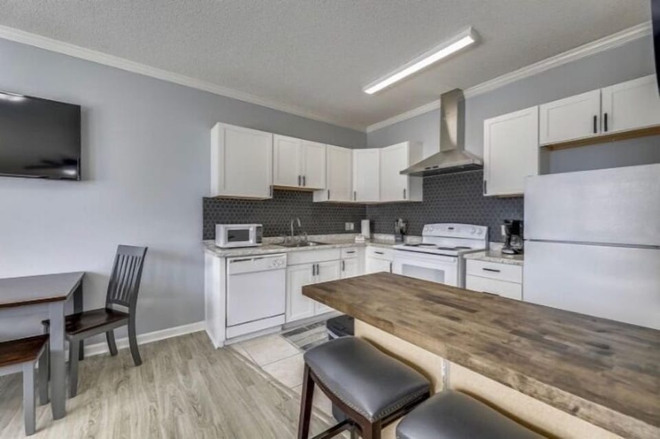 Fully Equipped Kitchen ~ Open Access to Living Room & Dining Room
