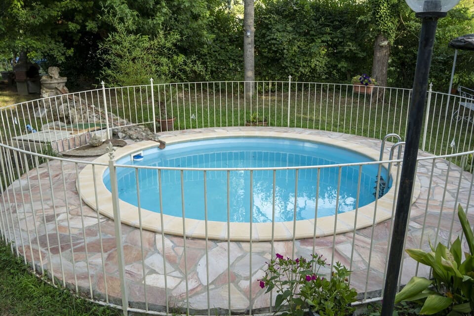 Activities, Building Exterior, Outdoor, Pool