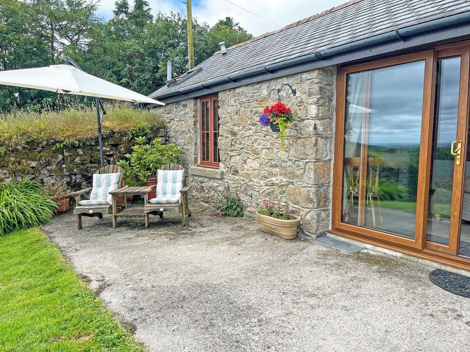 Exterior | Fizz Gog Cottage - Cheesewring Farm, Minions