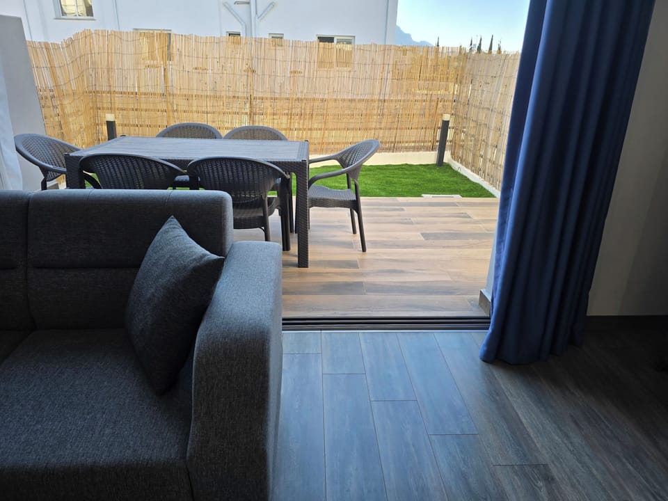fence, summer, couch, terrace patio, outdoor, dining table, daytime
