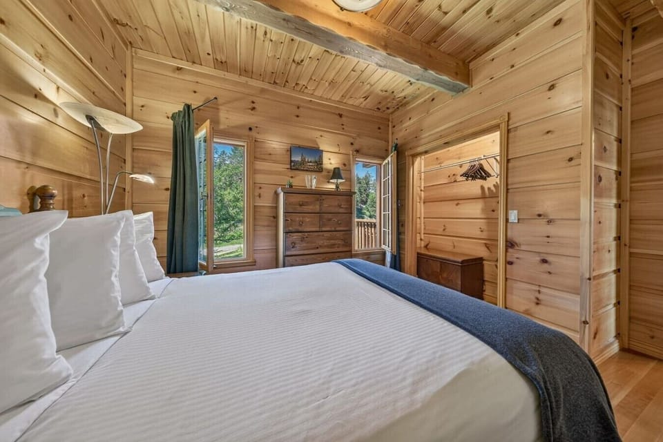 Wake up refreshed and ready to explore Invermere and the Columbia Valley.