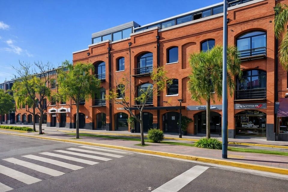 An elegant residence in the heart of Puerto Madero, surrounded by waterfront promenades, fine dining, and iconic city landmarks.