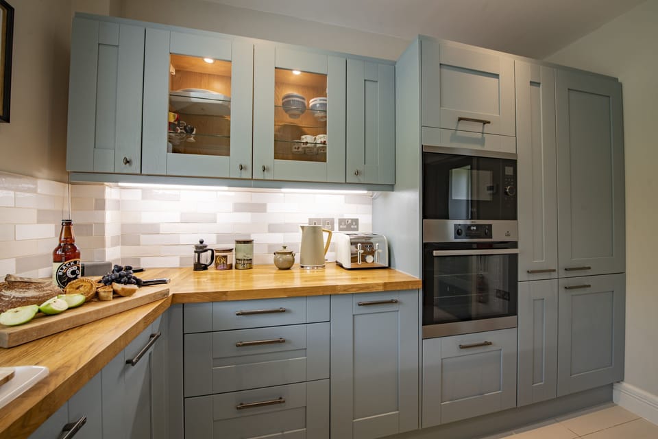 Ground floor: Kitchen, equipped with modern appliances