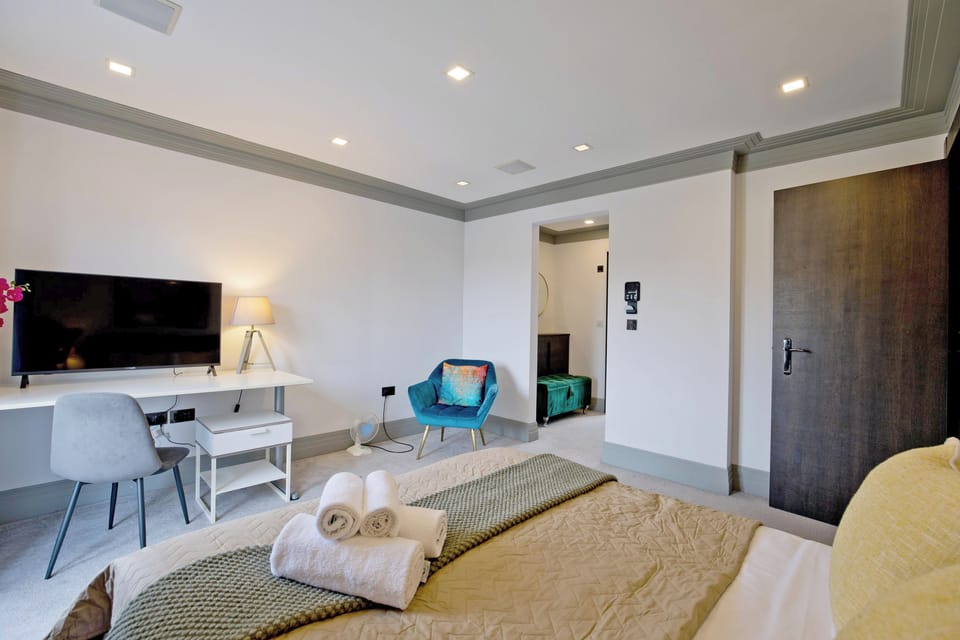 Luxury 4BR Camden Villa w/ Parking & Garden House in London Borough of Islington