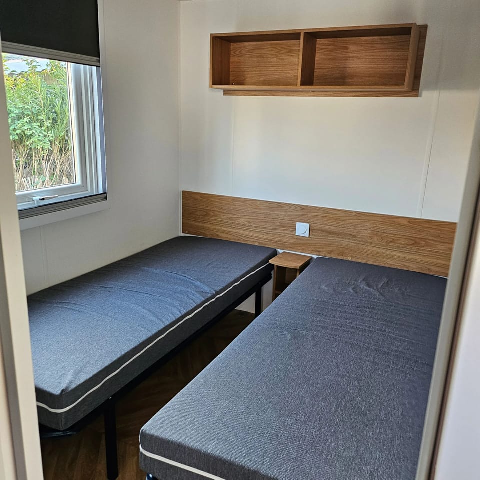 Single bed