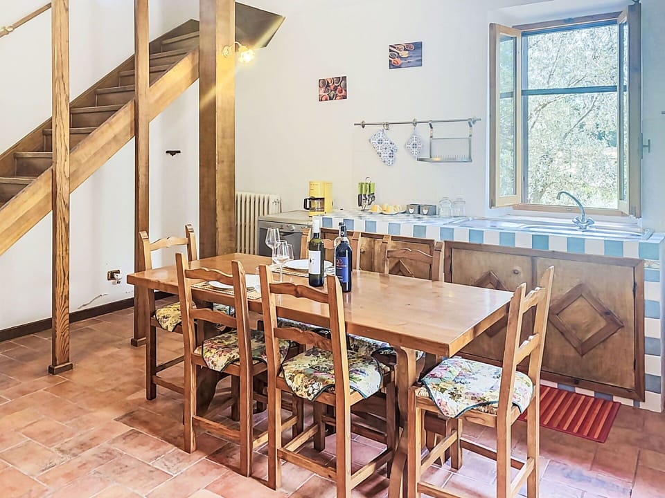 Furniture, Kitchen & Dining Room Table, Chair, Floor, Sea, Balcony, Ocean, Resort, Eco Hotel, Dining Room