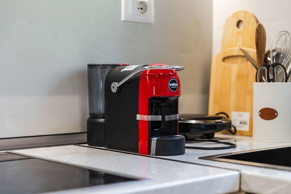 Fully-equipped kitchen details