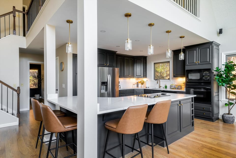 A fully equipped kitchen designed for slow mornings, big breakfasts, and reconnecting