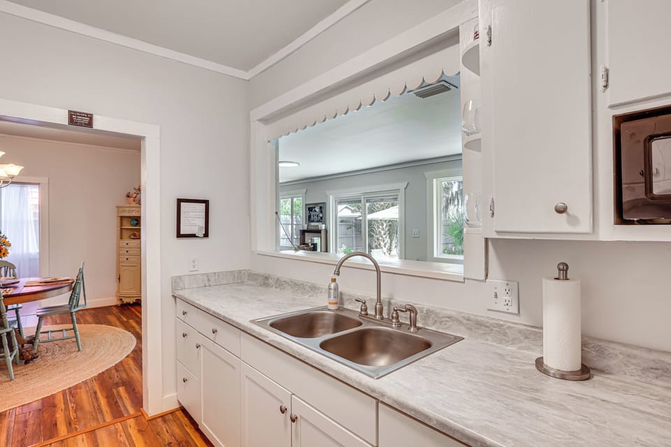 Kitchen storage and prep space for family-friendly travel