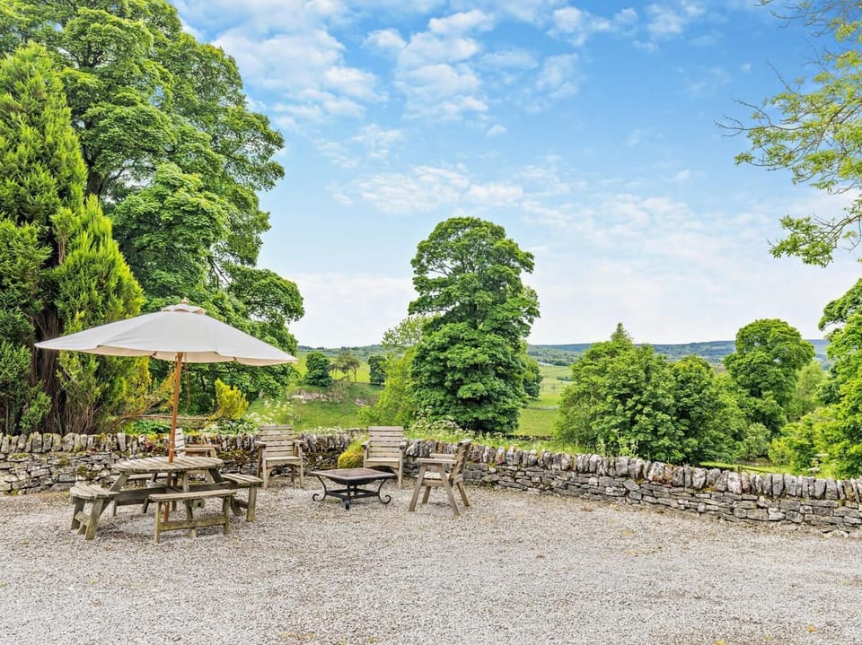 Explore the village of Hartington 