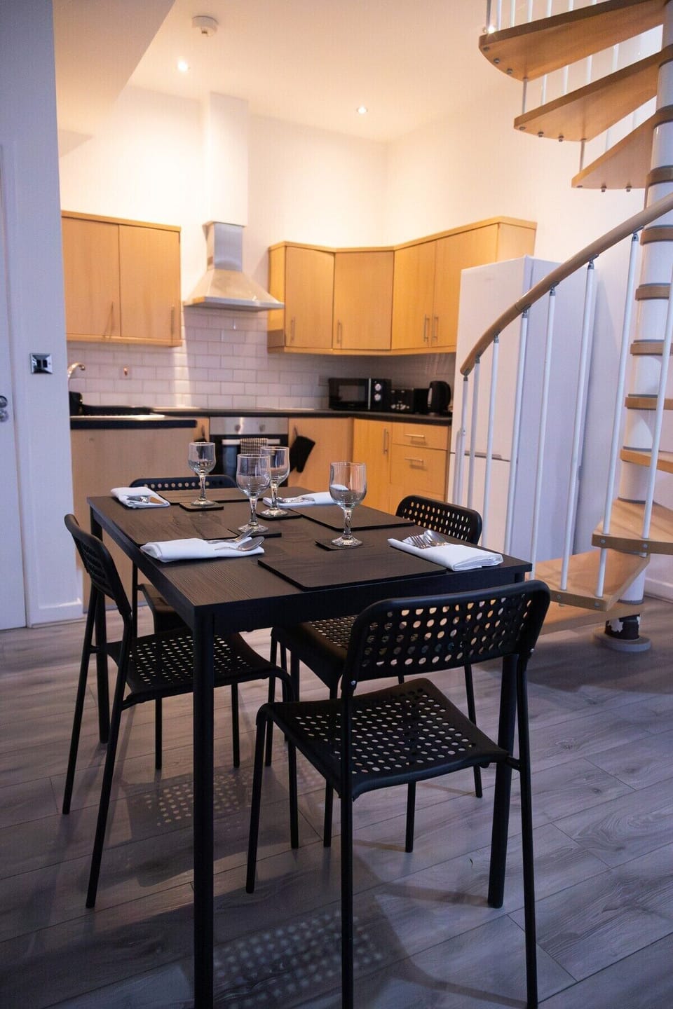 Dining / kitchen