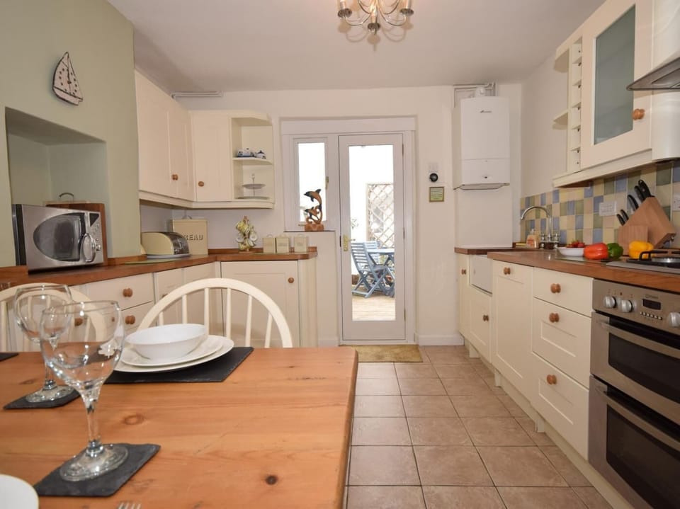Prepare your family favourites in the kitchen