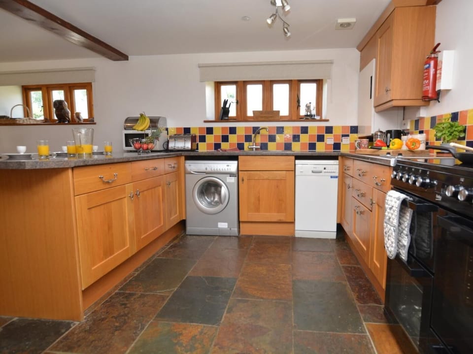 Well equipped kitchen