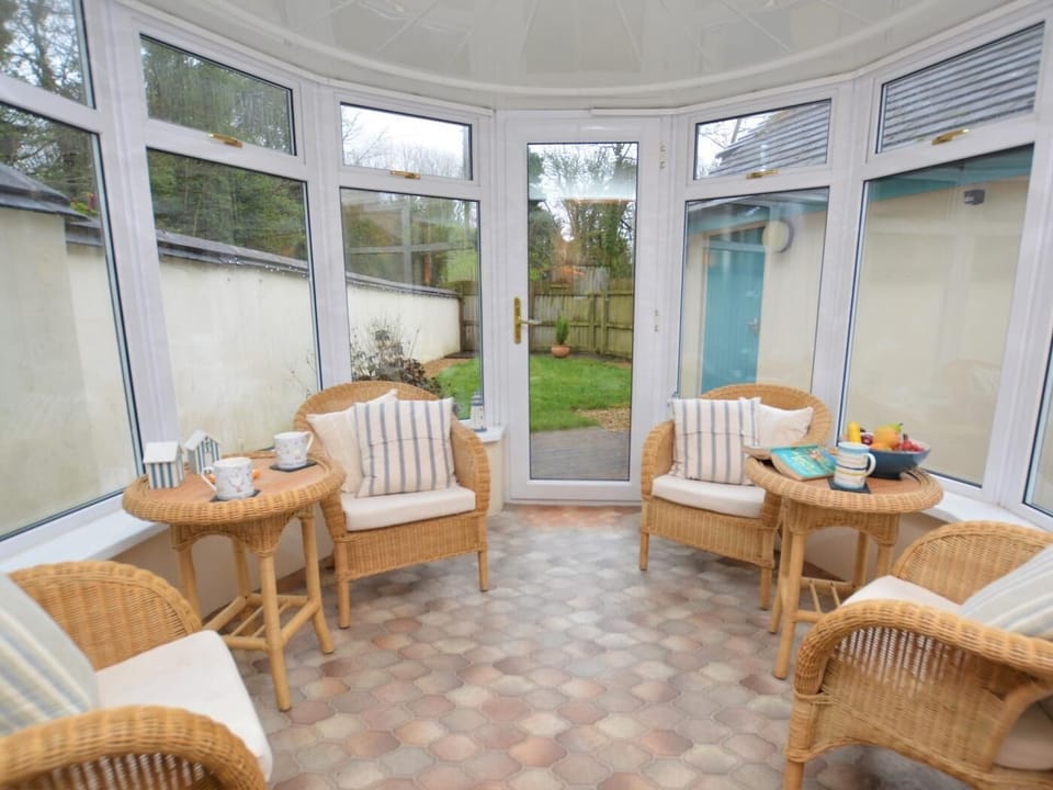 Conservatory with access to garden