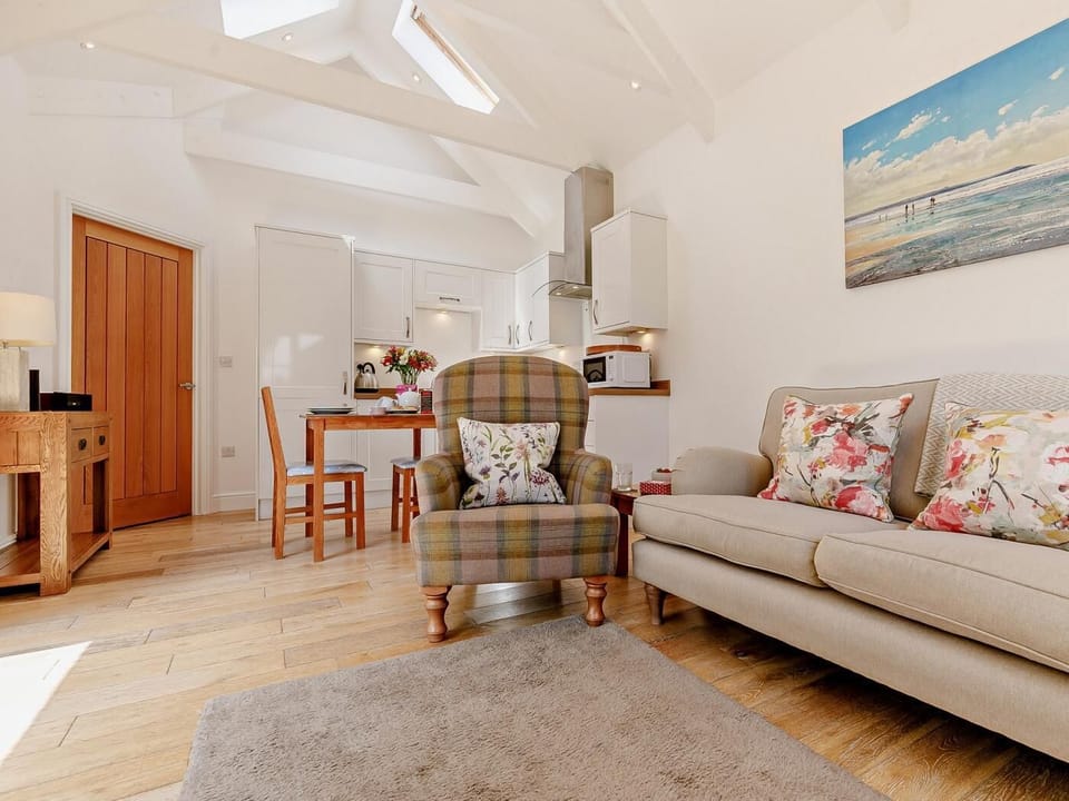 Vaulted ceiling gives a feeling of space