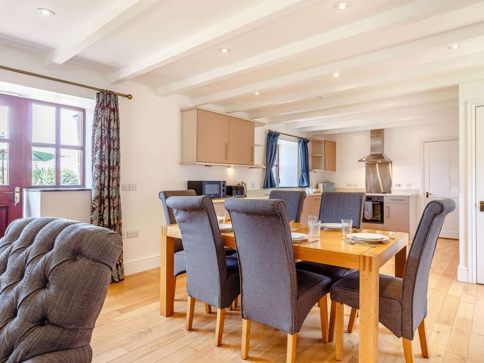 Open plan living for a sociable holiday