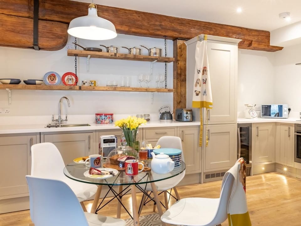 Kitchen/diner ideal for preparing great food  