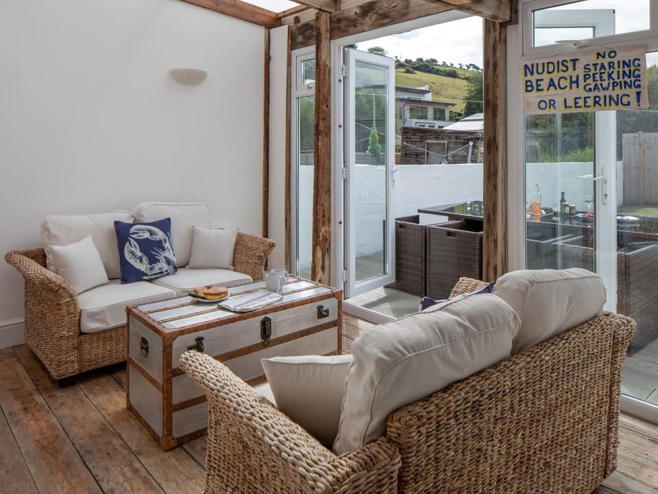 Sun room with access to enclosed garden 