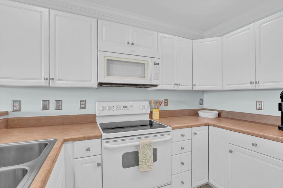 Spacious kitchen