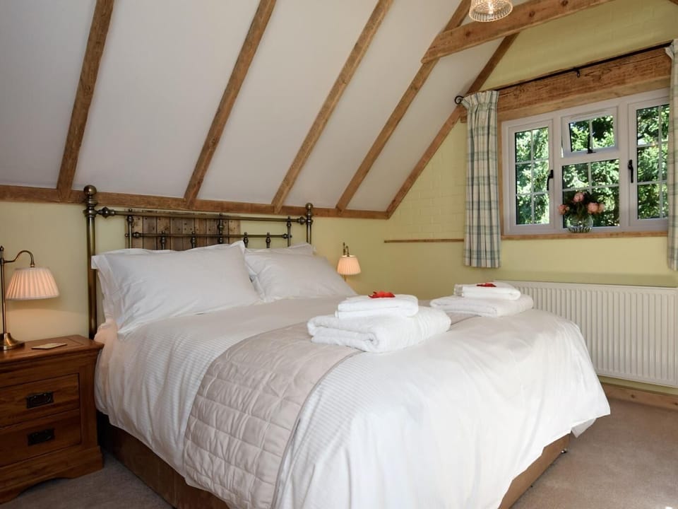 A sumptuous king-size bedroom