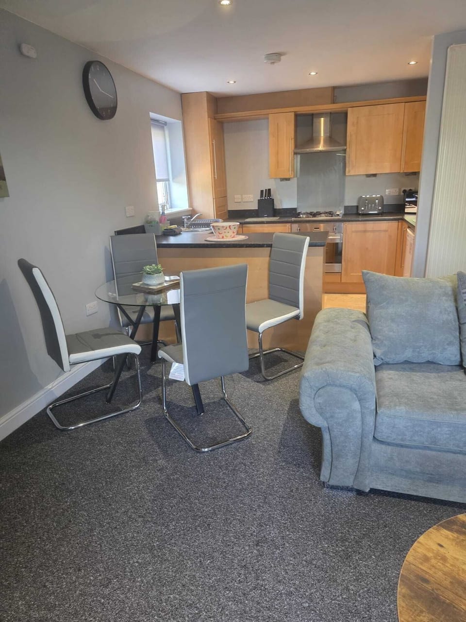 Living Room / Lounge