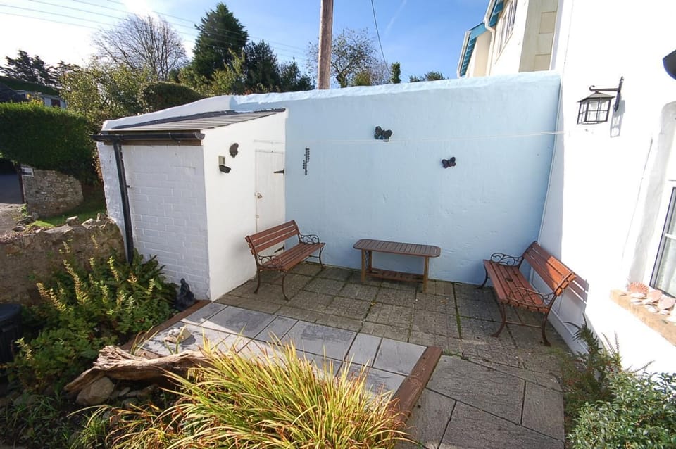 Perfect spot for al fresco drinks in the south facing courtyard