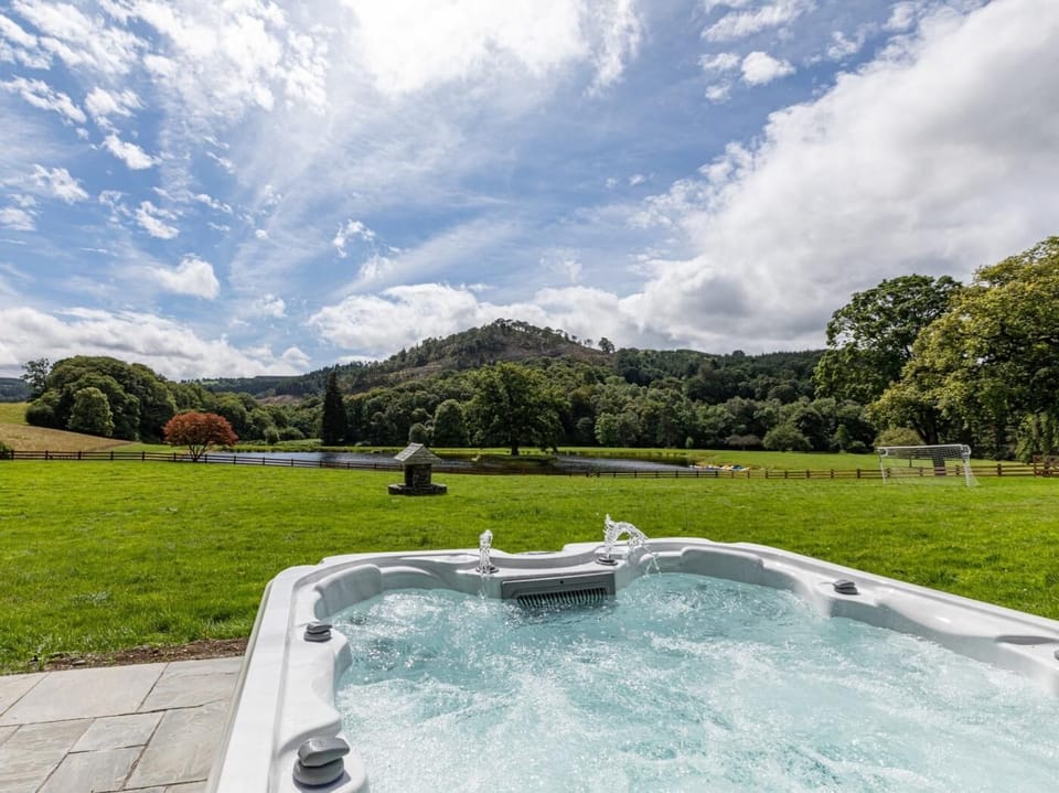 Awe-inspring views from the bubbling hot tub