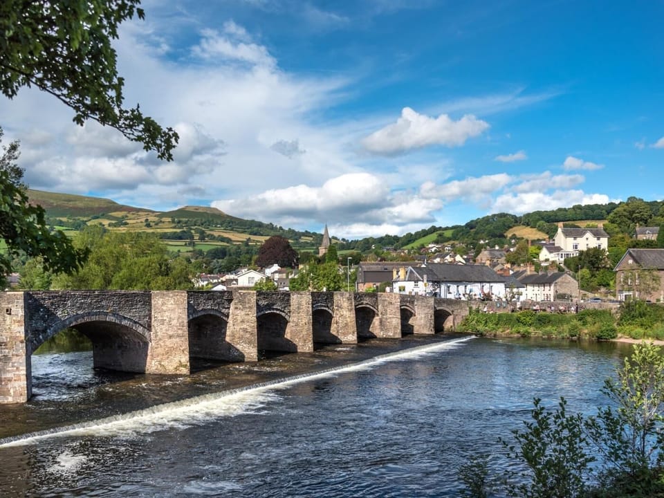 Crickhowell