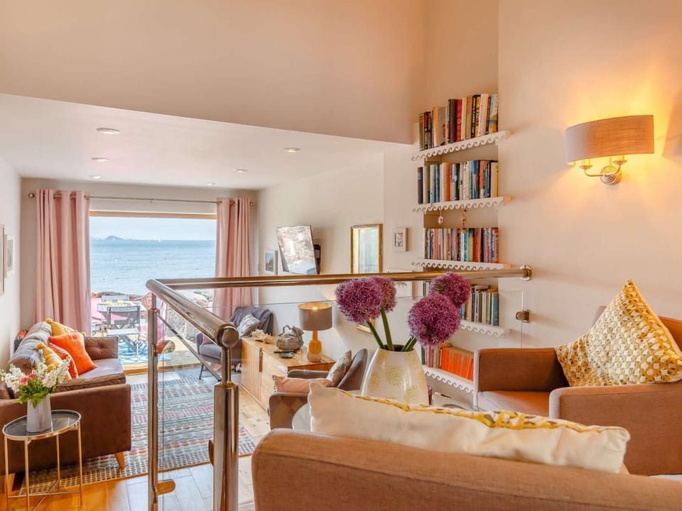 Lovelingly furnished to the highest of standards