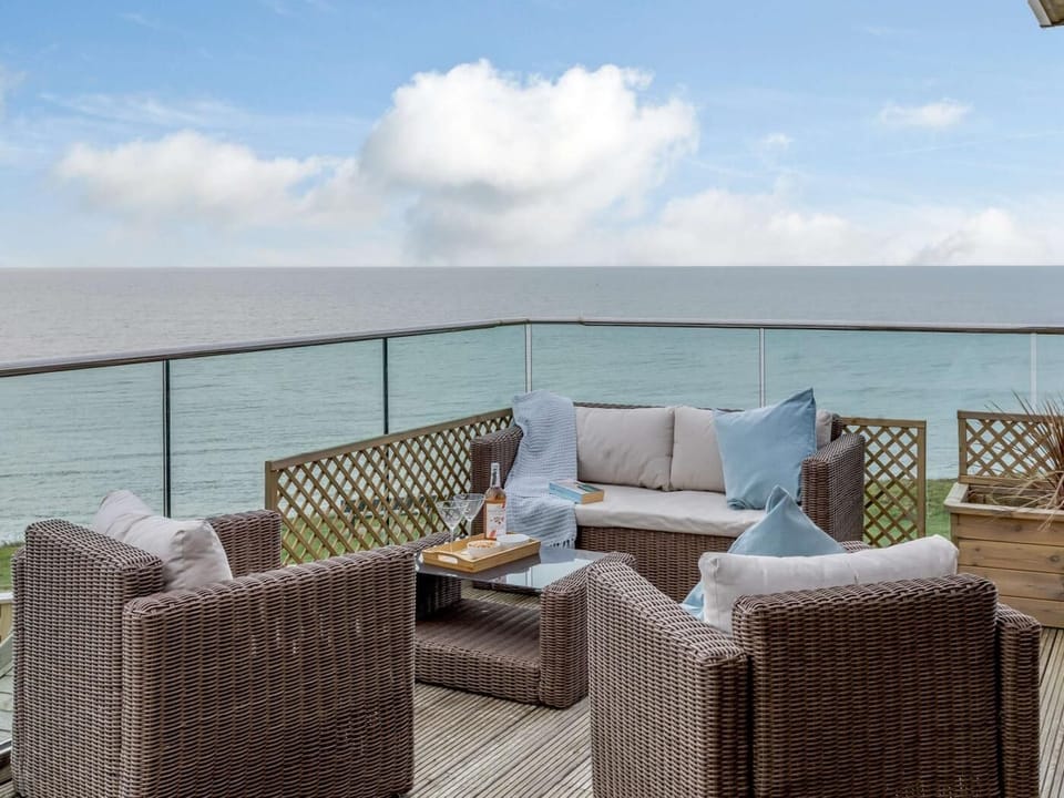 Enjoy pre dinner drinks whilst soaking up the views