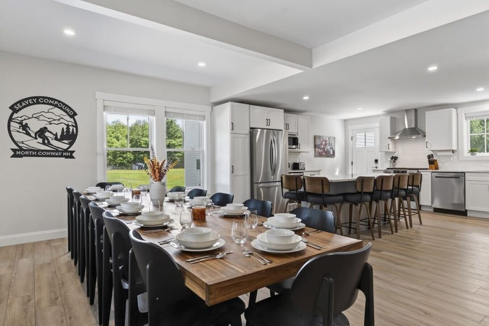 Big House: Dining Table for 14 plus 6 bar stools and 2 high chairs