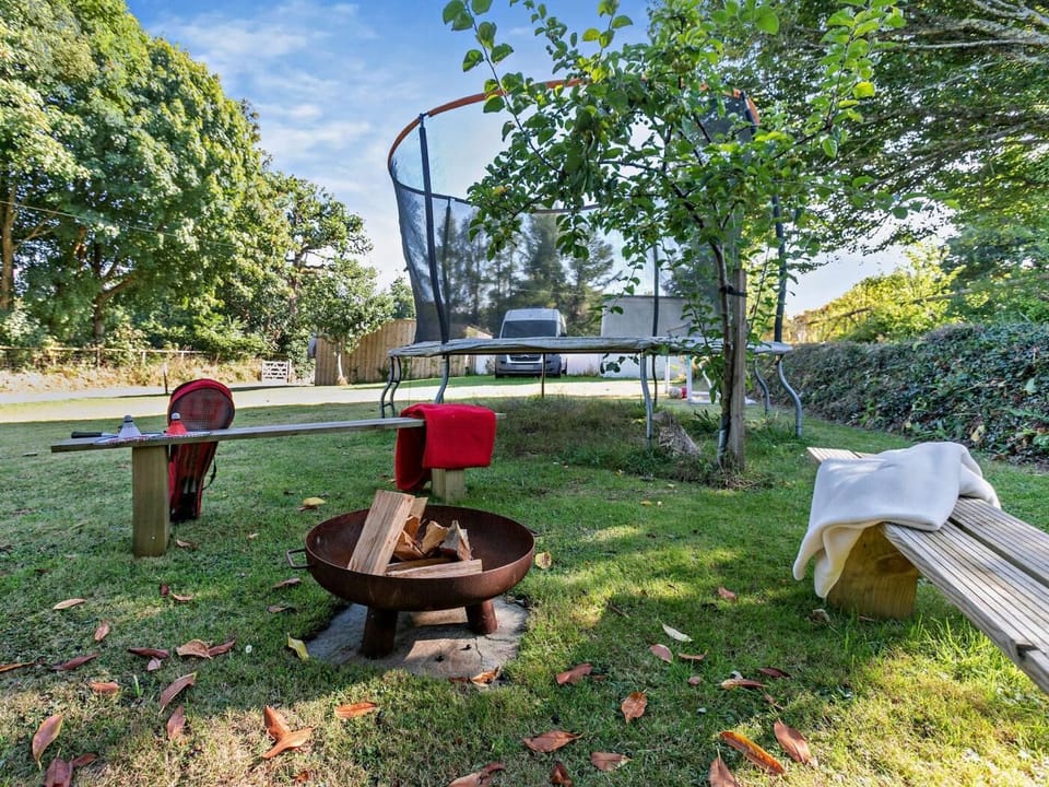 A fire pit in the garden means toasted marshmallows are on the menu