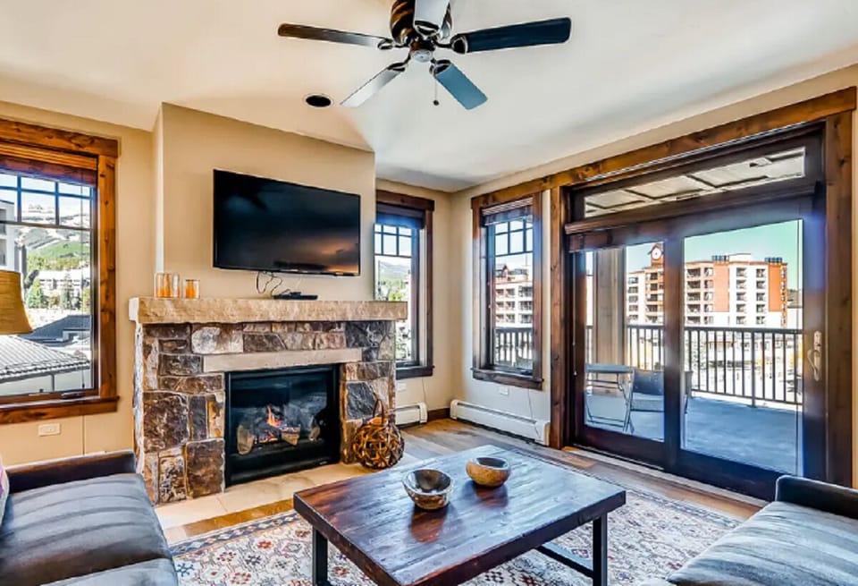 Breckenridge Water House On Main Street Living Area